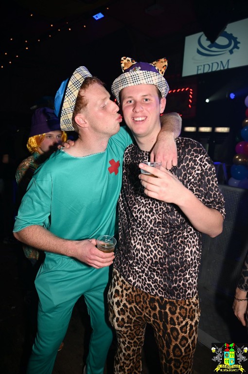 ../Images/Opwarmbal 2026 150.jpg